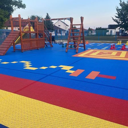 Penthouse West S Apartman Varasd Kültér fotó