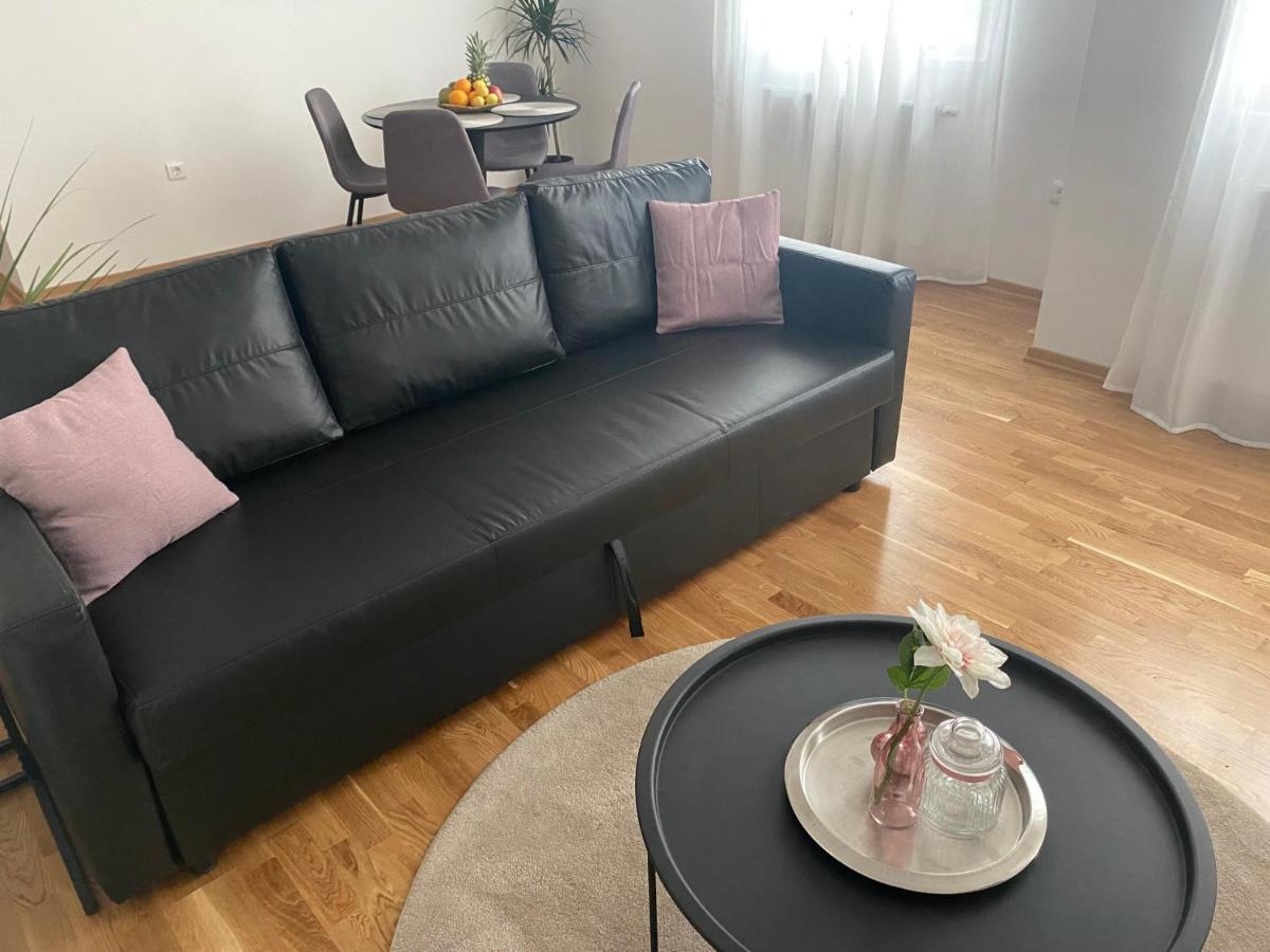 Penthouse West S Apartman Varasd Kültér fotó