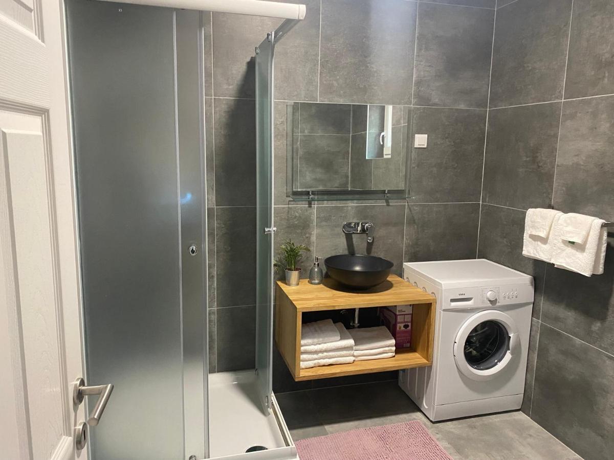 Penthouse West S Apartman Varasd Kültér fotó
